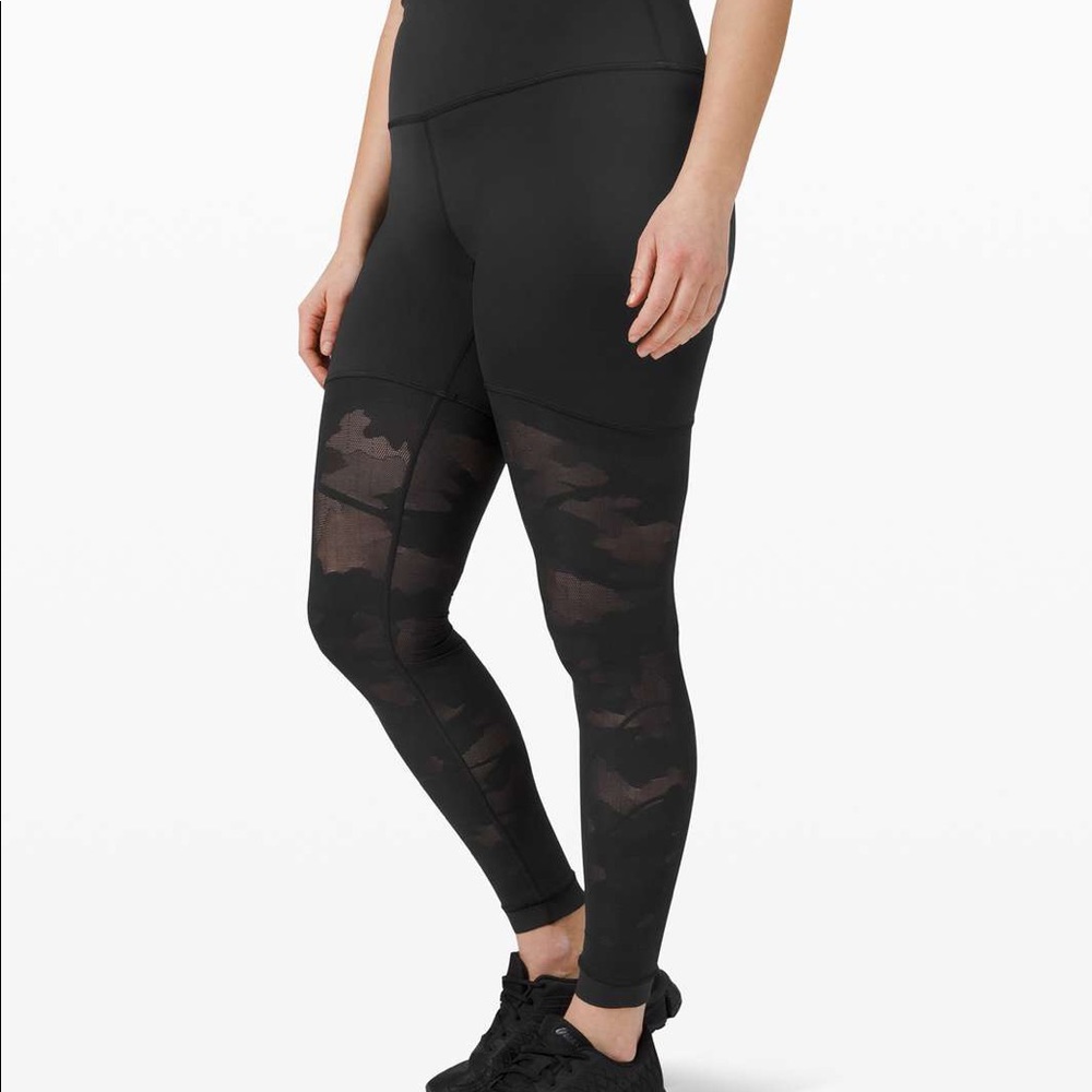 sheer will lululemon leggings SZ 12 black camo